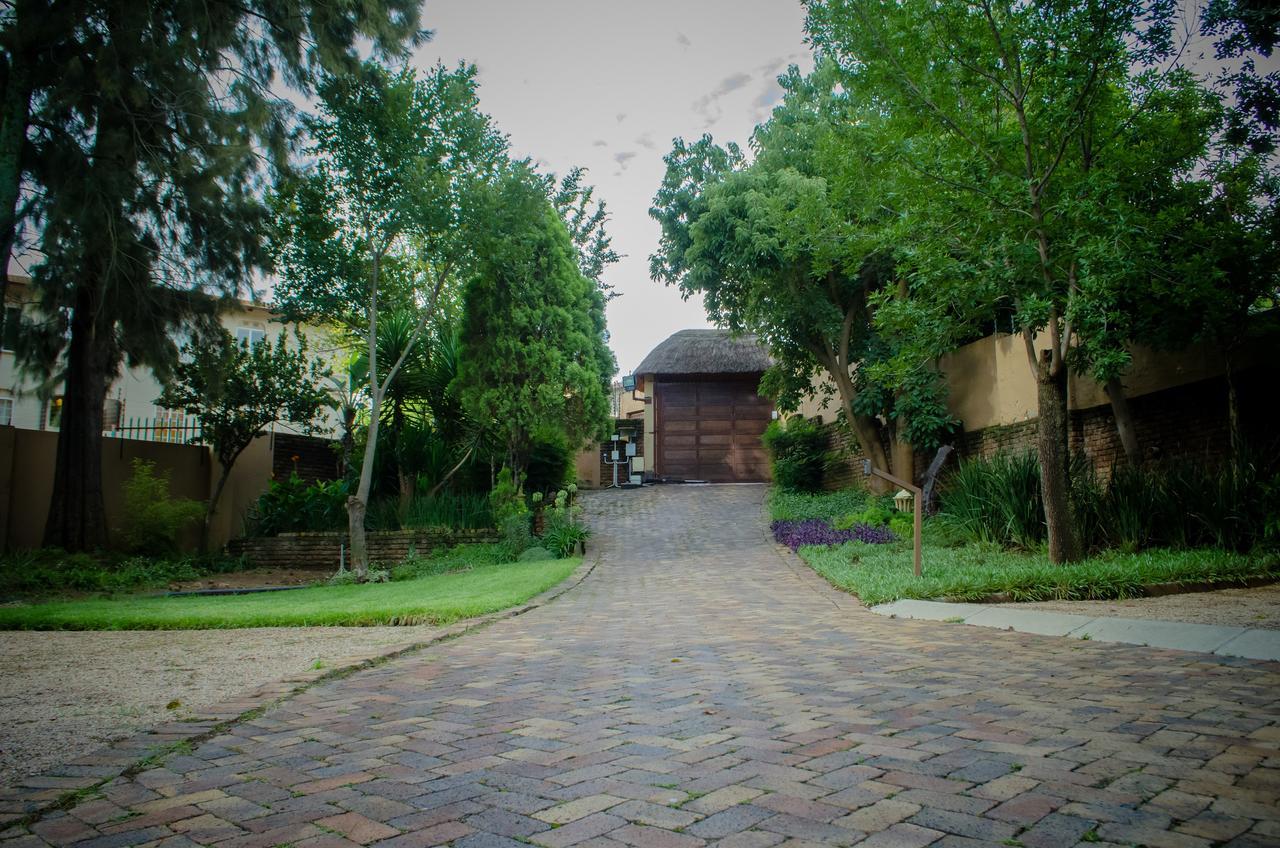 The Rivonia River Lodge Johannesburg Exteriör bild