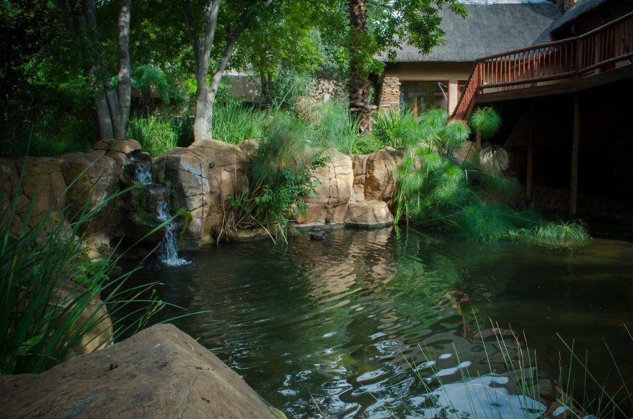 The Rivonia River Lodge Johannesburg Exteriör bild