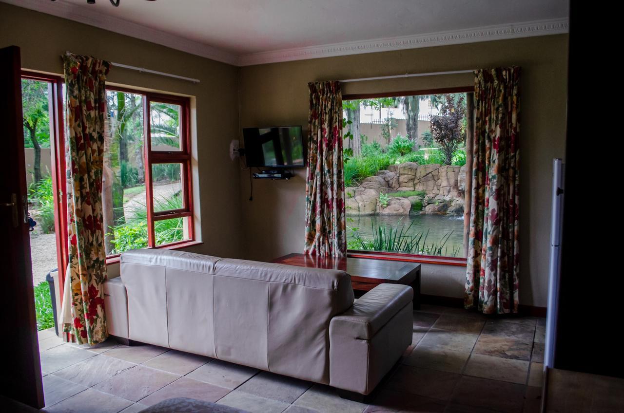 The Rivonia River Lodge Johannesburg Exteriör bild